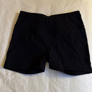 Sweaty Betty Black Women's Biker Shorts with pocket, size 8